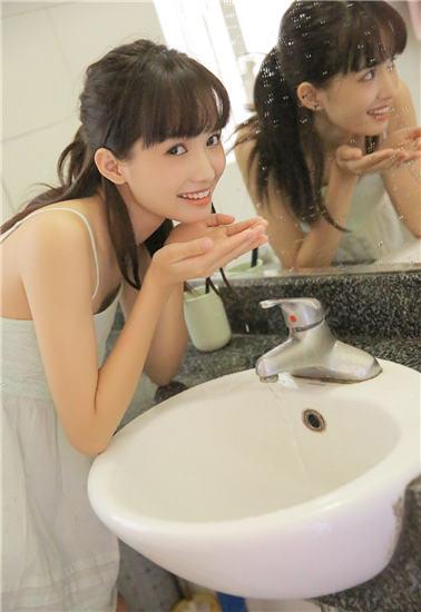 草莓榴莲向日葵满18岁黄截图2
